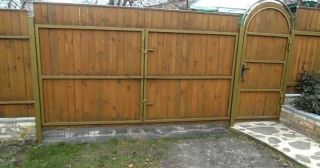 Купить распашные ворота деревянные Пушкино, цена от 2789 руб.